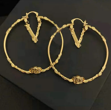 V-Lion Hoop